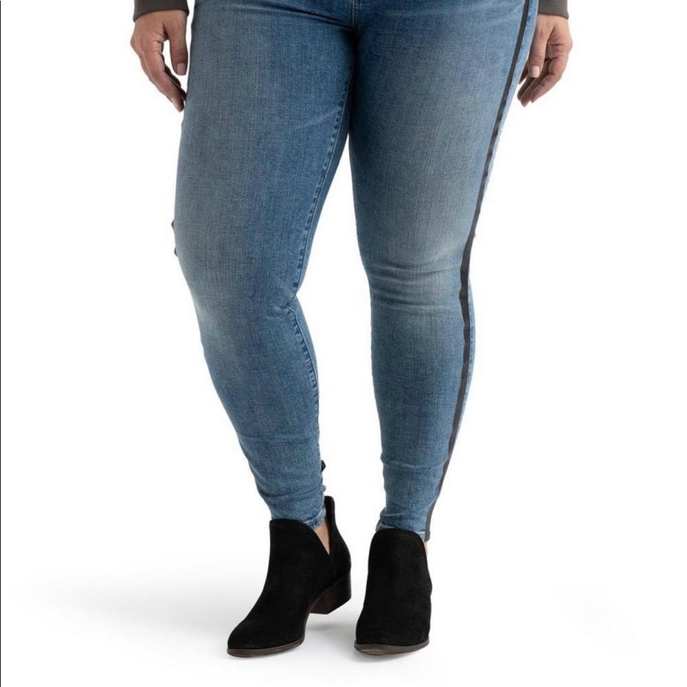 Lucky Brand, skinny ginger, size 22w